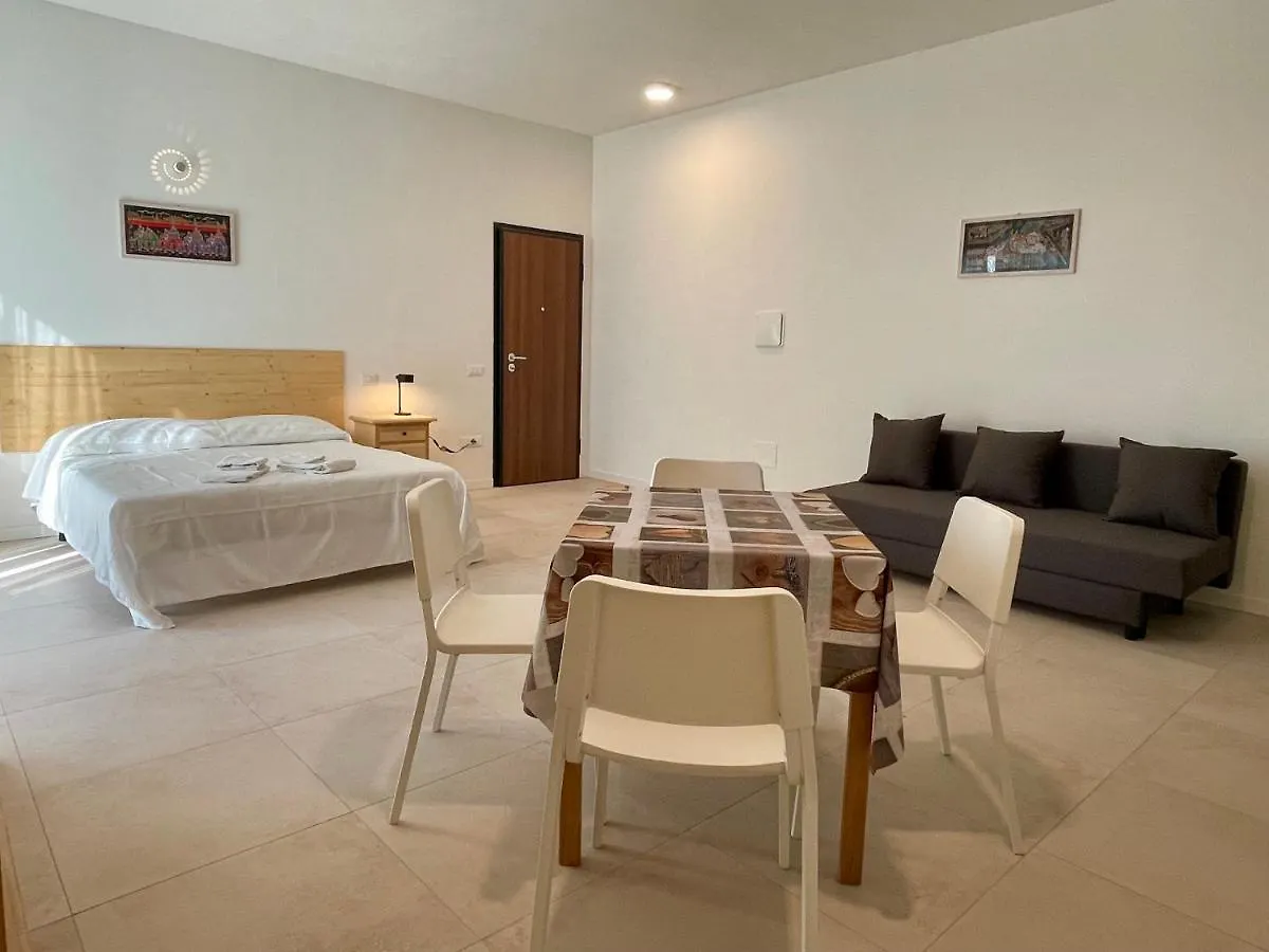 Villa Dinesh Sottomarina 0*,  Italia